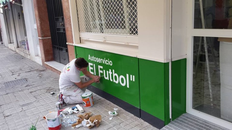 Autoservicio El Futbol